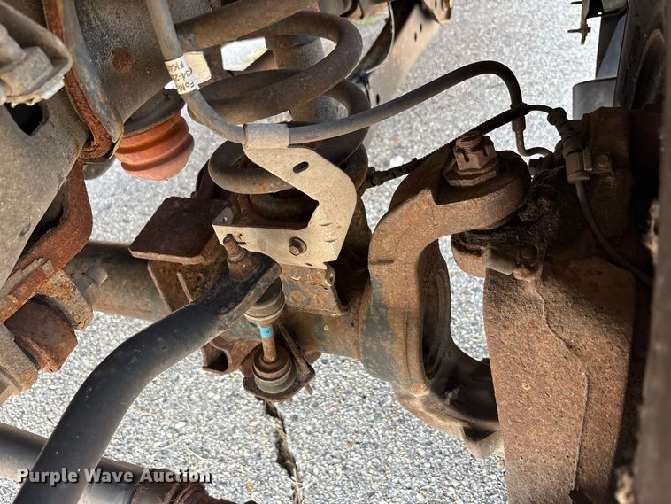 image for item YA4818 2015 Ford F450 Super Duty bucket truck