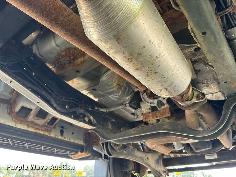 image for item YA4818 2015 Ford F450 Super Duty bucket truck