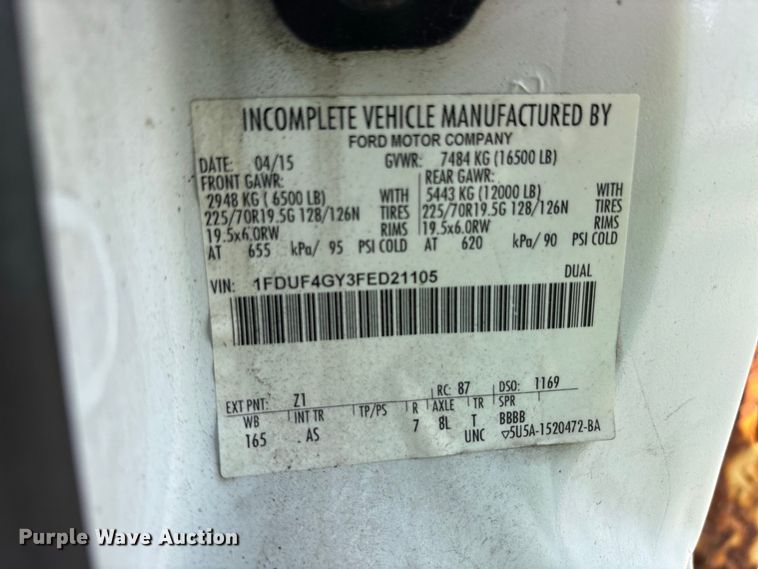 image for item YA4818 2015 Ford F450 Super Duty bucket truck