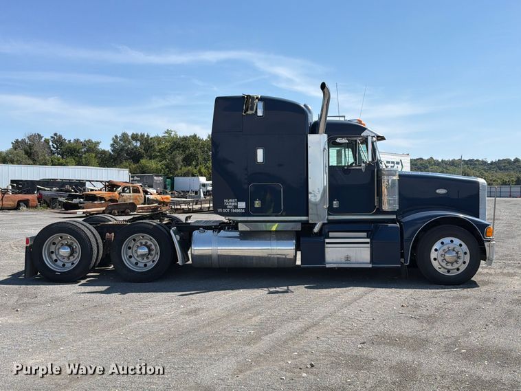 image for item YA4889 1997 Peterbilt 377 semi truck