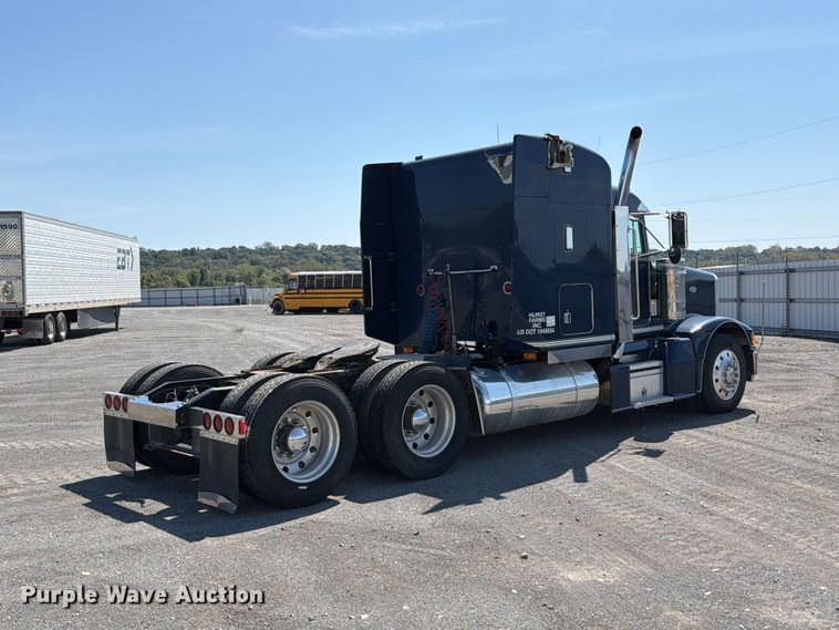 image for item YA4889 1997 Peterbilt 377 semi truck