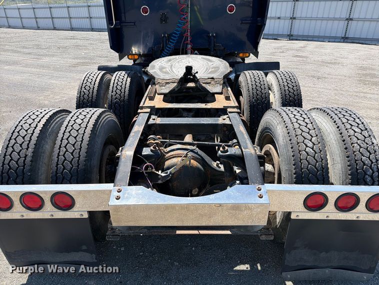 image for item YA4889 1997 Peterbilt 377 semi truck