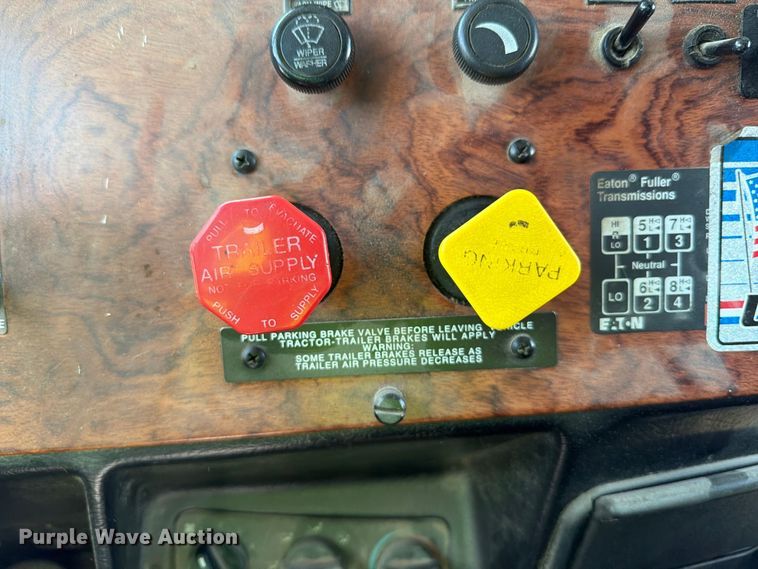 image for item YA4889 1997 Peterbilt 377 semi truck