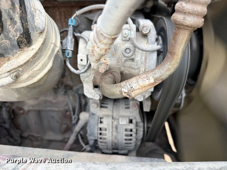 image for item YA6129 2017 Freightliner Cascadia 126 semi truck