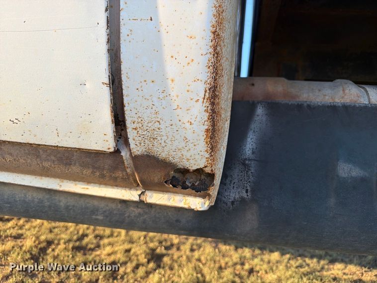 image for item BI9753 1986 Chevrolet K20 flatbed pickup truck