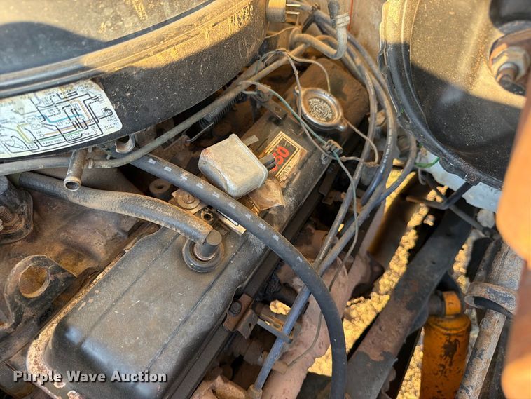 image for item BI9753 1986 Chevrolet K20 flatbed pickup truck