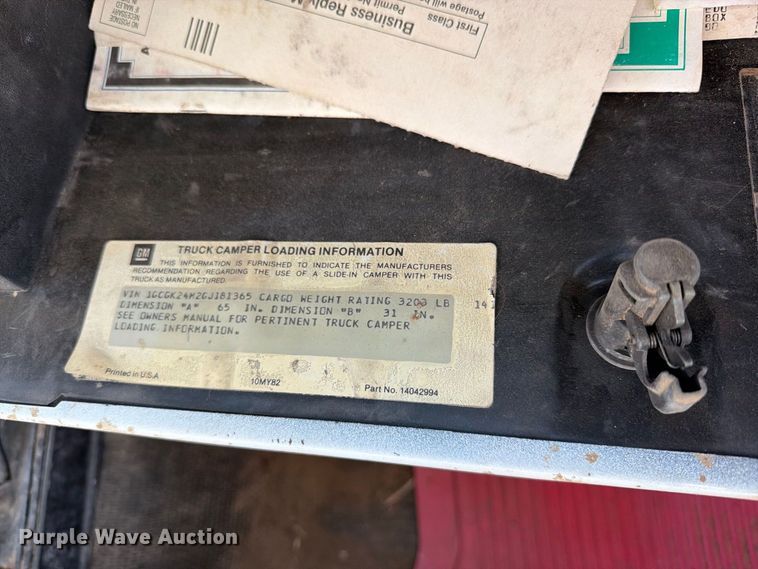 image for item BI9753 1986 Chevrolet K20 flatbed pickup truck