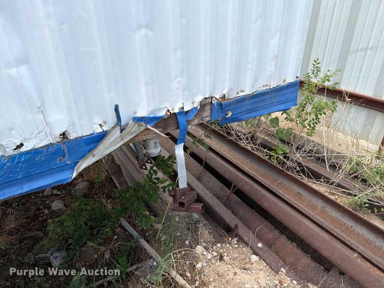 image for item DJ8789 Cliff industries S832 mobile office