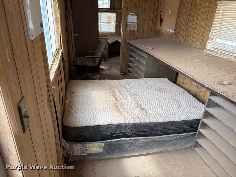 image for item DJ8789 Cliff industries S832 mobile office
