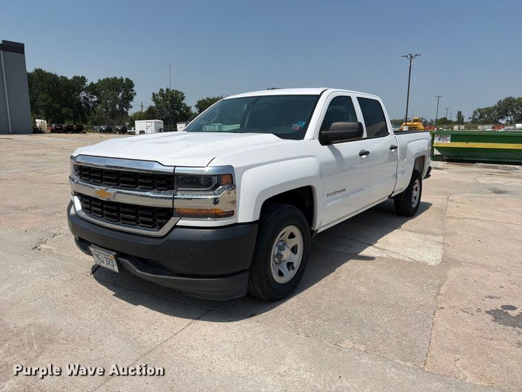 2018 Chevrolet Silverado 1500 Crew Cab pickup truck