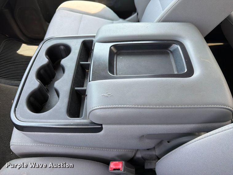 image for item DN6677 2018 Chevrolet Silverado 1500 Crew Cab pickup truck