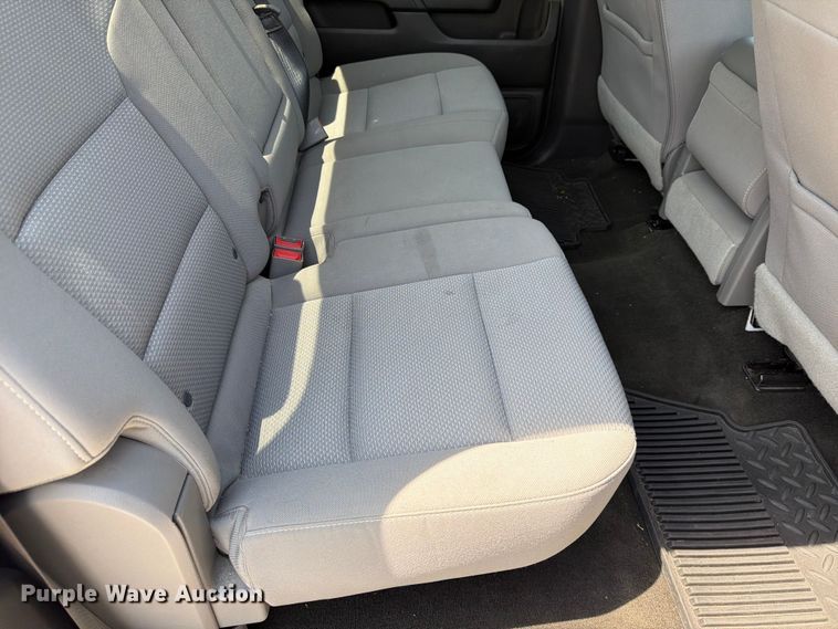 image for item DN6677 2018 Chevrolet Silverado 1500 Crew Cab pickup truck