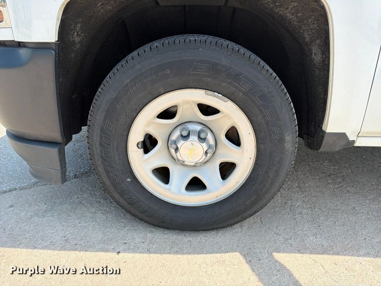 image for item DN6677 2018 Chevrolet Silverado 1500 Crew Cab pickup truck
