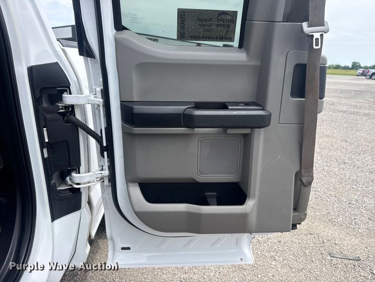 image for item DO8521 2018 Ford F150 Ext. Cab pickup truck