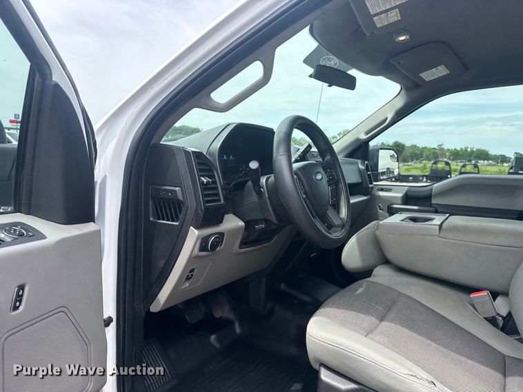 image for item DO8521 2018 Ford F150 Ext. Cab pickup truck