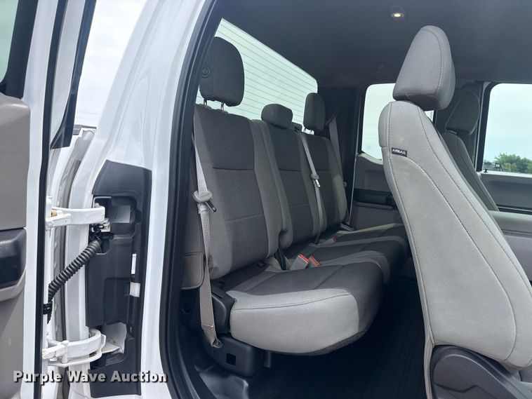 image for item DO8521 2018 Ford F150 Ext. Cab pickup truck