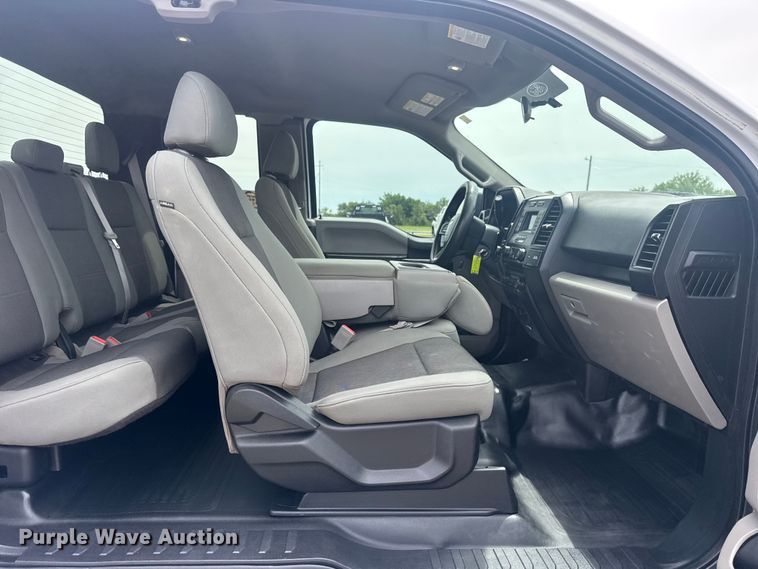 image for item DO8521 2018 Ford F150 Ext. Cab pickup truck