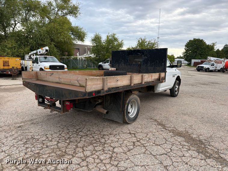 image for item DV2062 2016 RAM 3500 flatbed truck