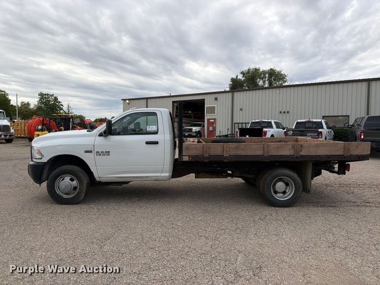image for item DV2062 2016 RAM 3500 flatbed truck