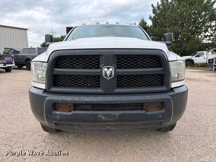 image for item DV2062 2016 RAM 3500 flatbed truck