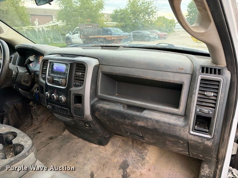 image for item DV2062 2016 RAM 3500 flatbed truck