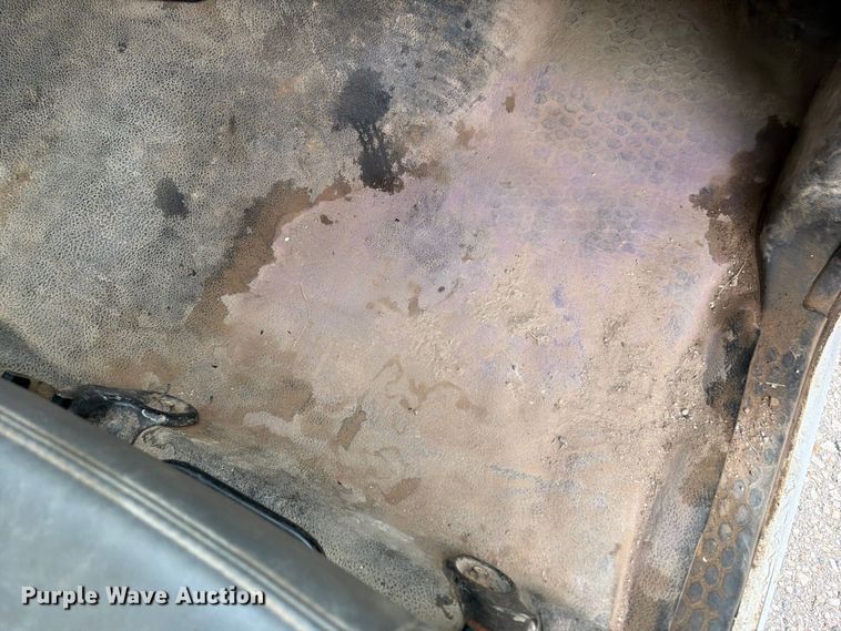 image for item DV2062 2016 RAM 3500 flatbed truck
