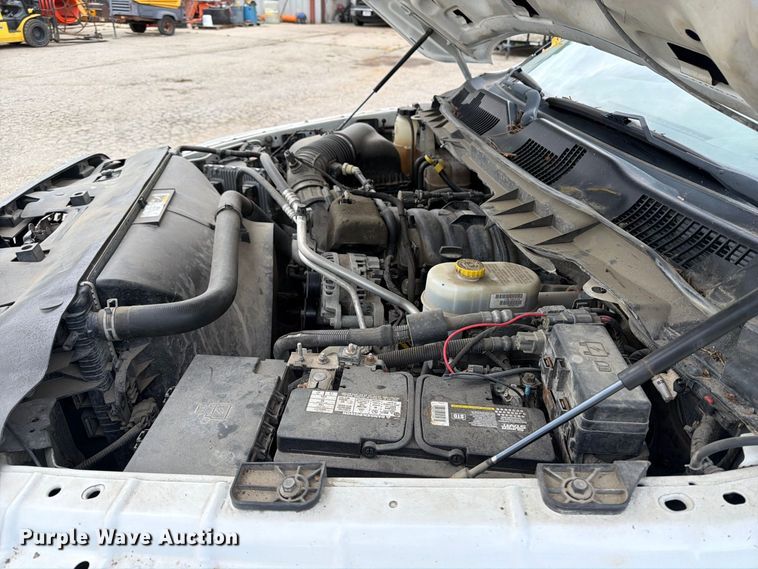 image for item DV2062 2016 RAM 3500 flatbed truck