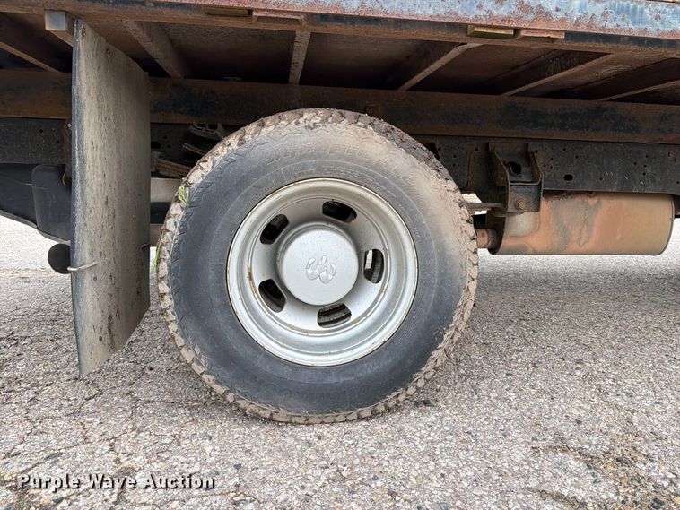 image for item DV2062 2016 RAM 3500 flatbed truck
