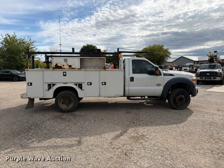 image for item DV2064 2015 Ford F550 utility / service truck