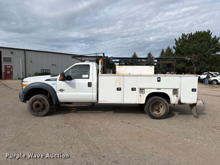image for item DV2064 2015 Ford F550 utility / service truck