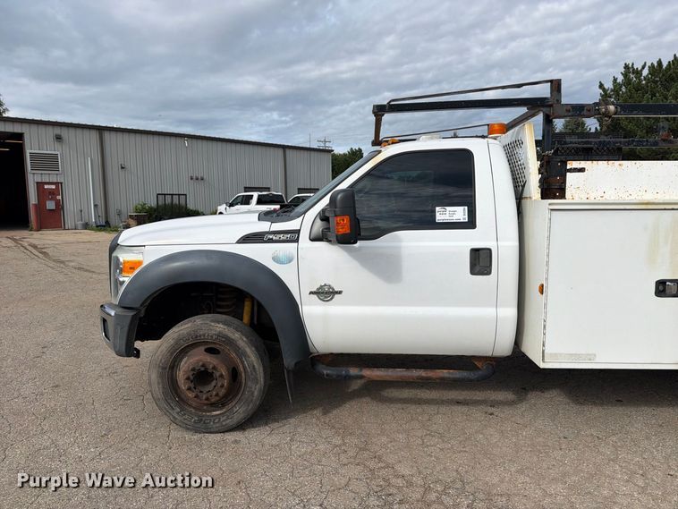 image for item DV2064 2015 Ford F550 utility / service truck