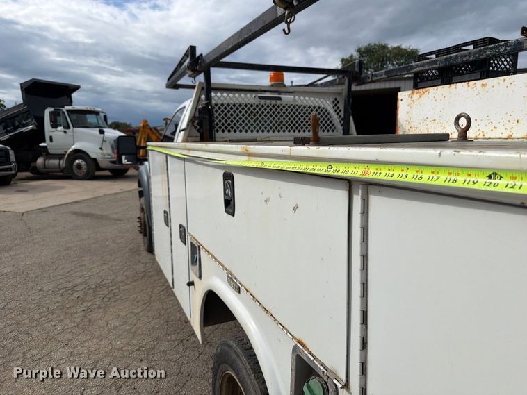 image for item DV2064 2015 Ford F550 utility / service truck
