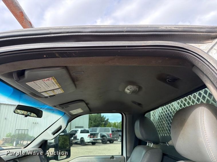 image for item DV2064 2015 Ford F550 utility / service truck