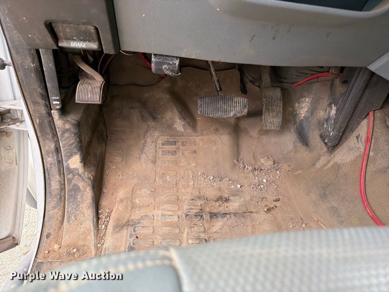 image for item DV2064 2015 Ford F550 utility / service truck