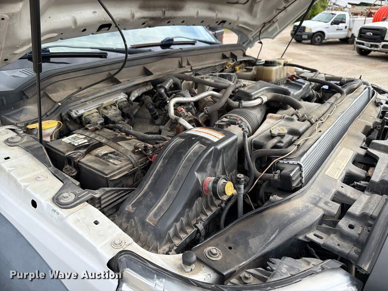 image for item DV2064 2015 Ford F550 utility / service truck