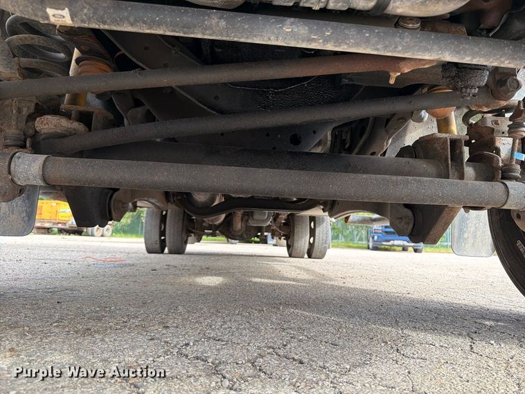 image for item DV2064 2015 Ford F550 utility / service truck