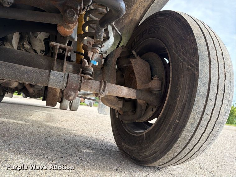 image for item DV2064 2015 Ford F550 utility / service truck
