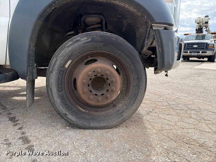 image for item DV2064 2015 Ford F550 utility / service truck