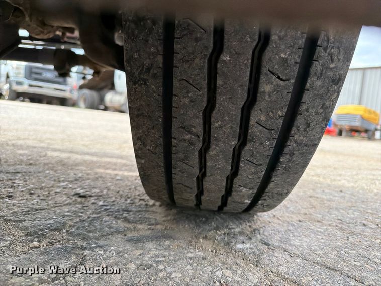 image for item DV2064 2015 Ford F550 utility / service truck