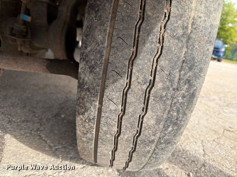 image for item DV2064 2015 Ford F550 utility / service truck