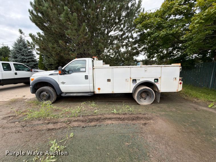 image for item DV2065 2015 Ford F550 utility / service truck