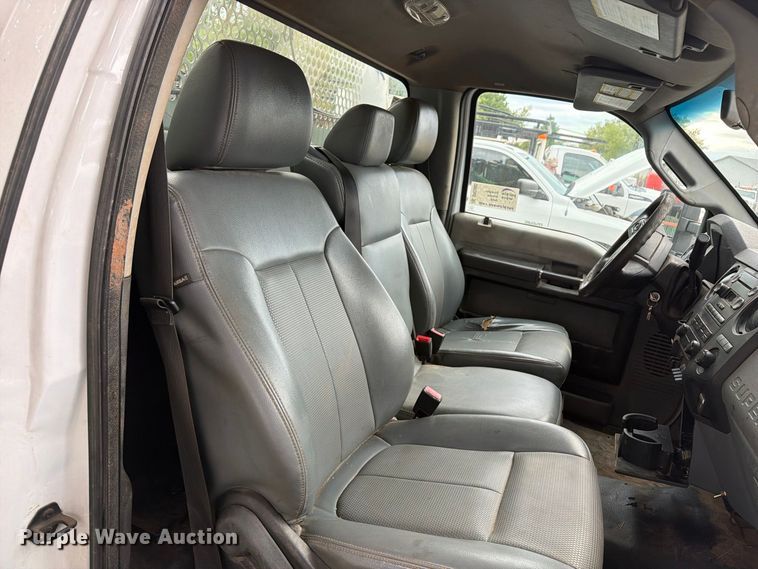 image for item DV2065 2015 Ford F550 utility / service truck