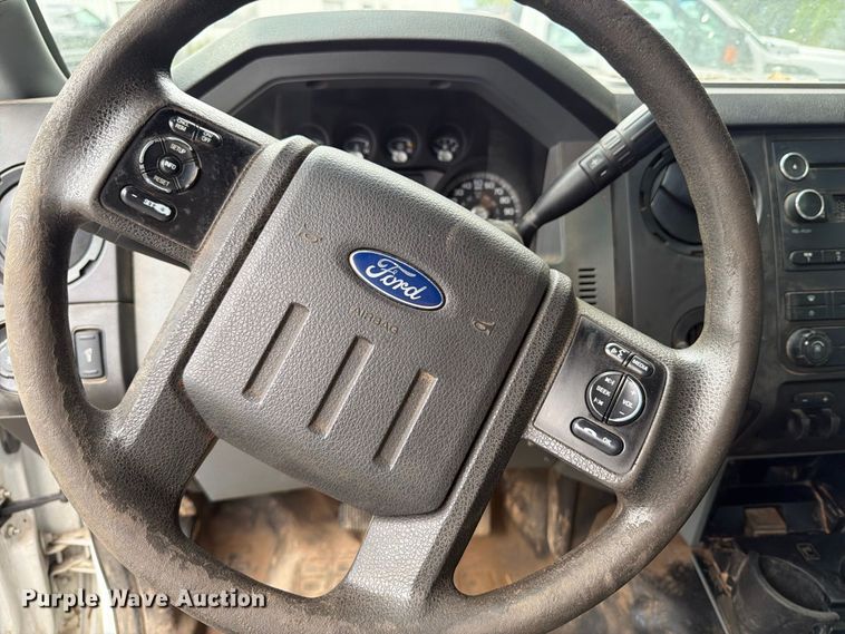 image for item DV2065 2015 Ford F550 utility / service truck
