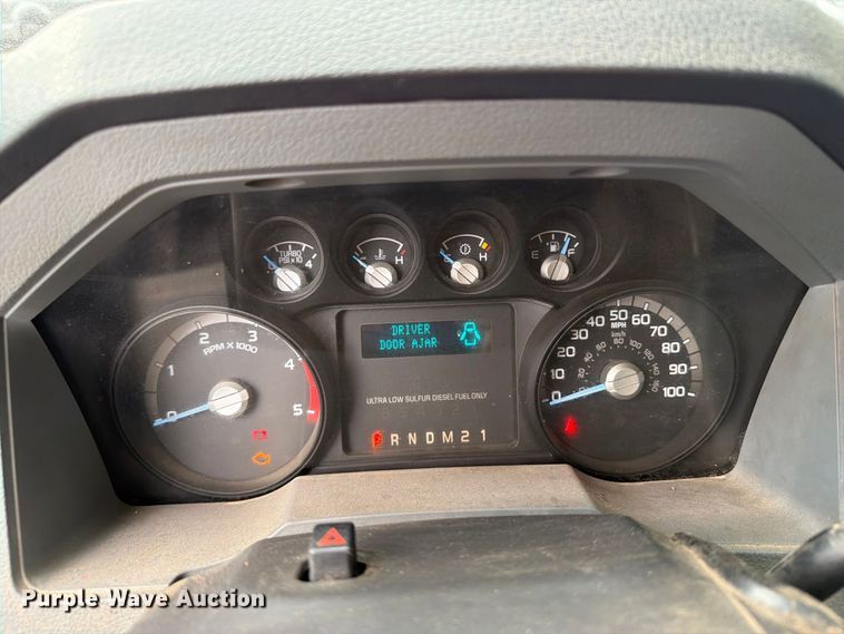 image for item DV2065 2015 Ford F550 utility / service truck