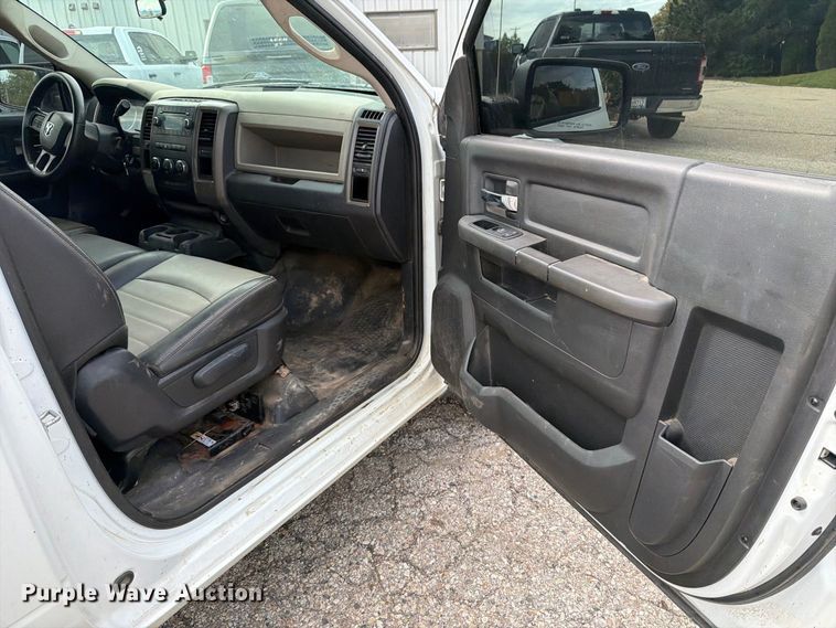 image for item DV2066 2012 Dodge Ram 2500 utility bed pickup truck
