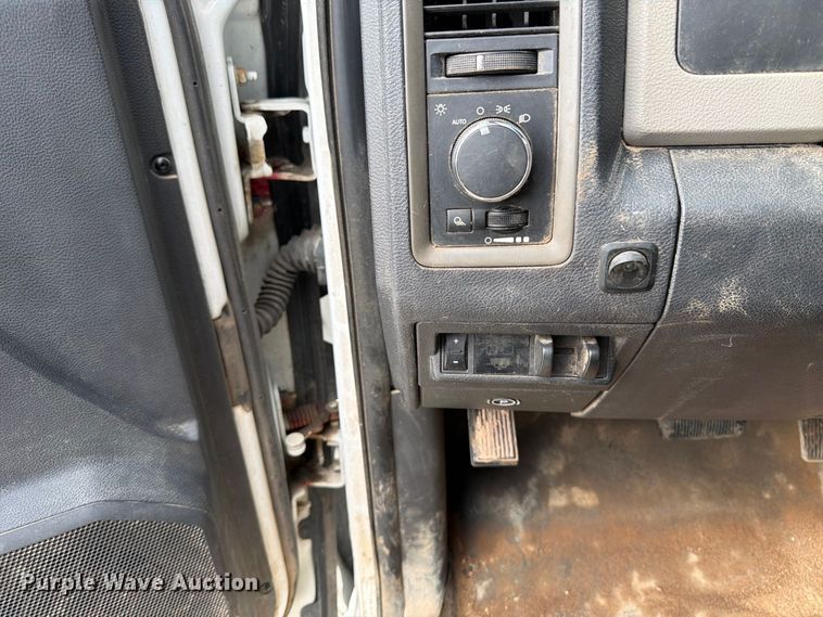image for item DV2066 2012 Dodge Ram 2500 utility bed pickup truck