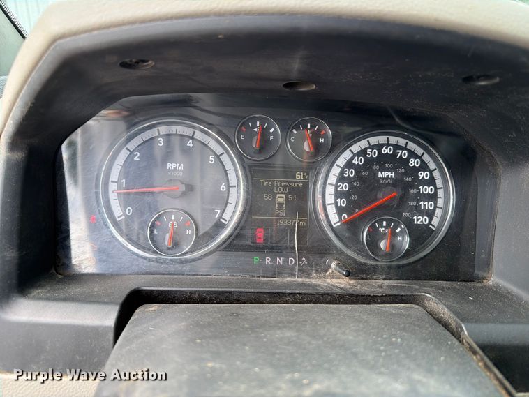 image for item DV2066 2012 Dodge Ram 2500 utility bed pickup truck