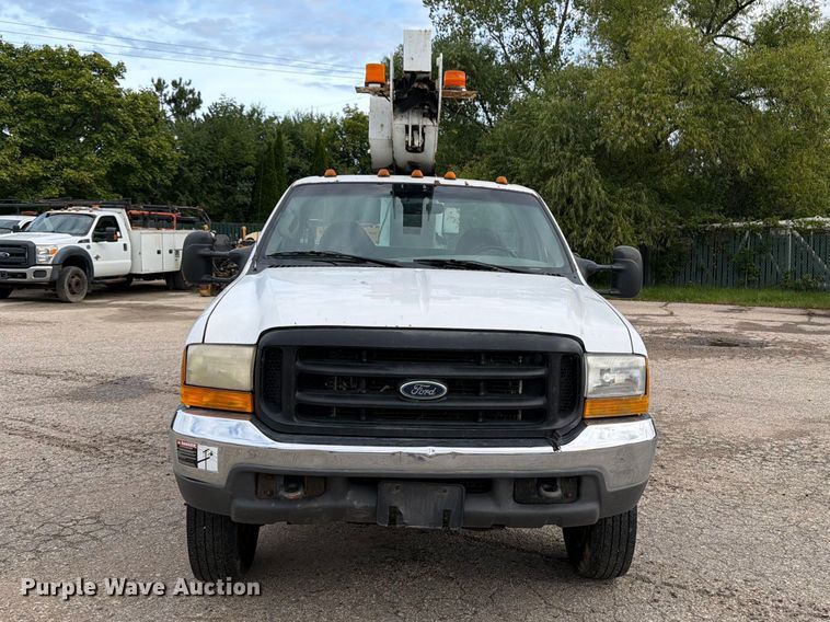image for item DV2069 1999 Ford F-450 bucket truck