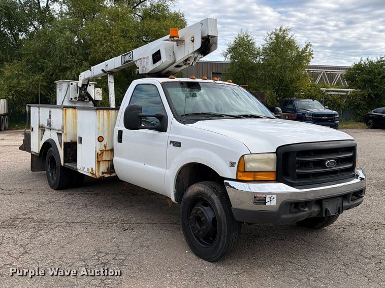 image for item DV2069 1999 Ford F-450 bucket truck