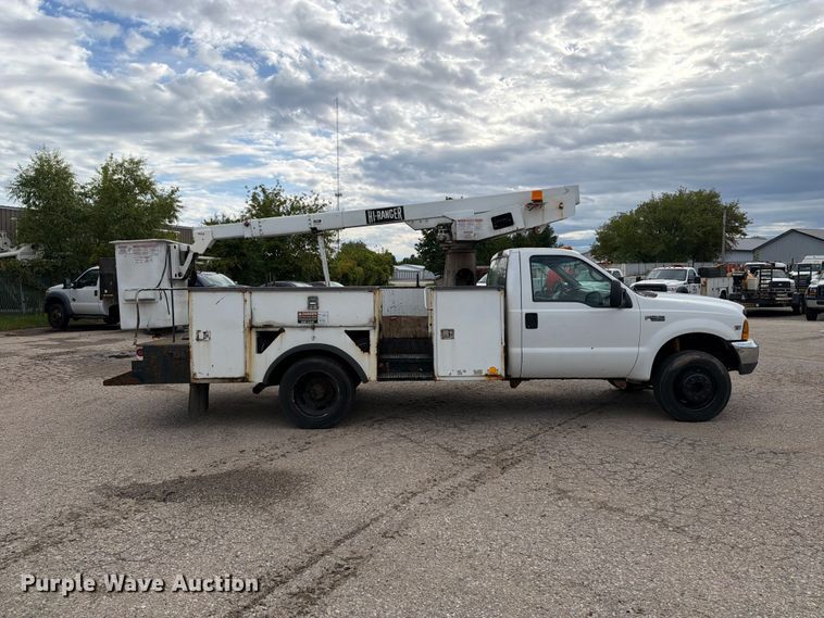 image for item DV2069 1999 Ford F-450 bucket truck